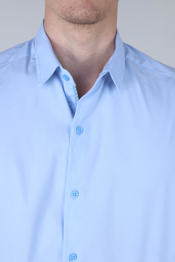 Camisa Azul Cielo Hombre Slim Fit Lisa Manga Corta Ropa Casual